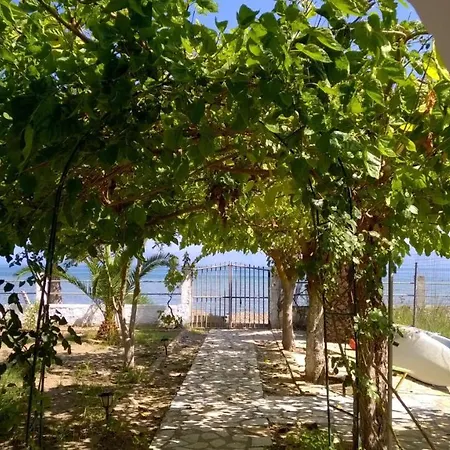 Holiday home Aristidis *